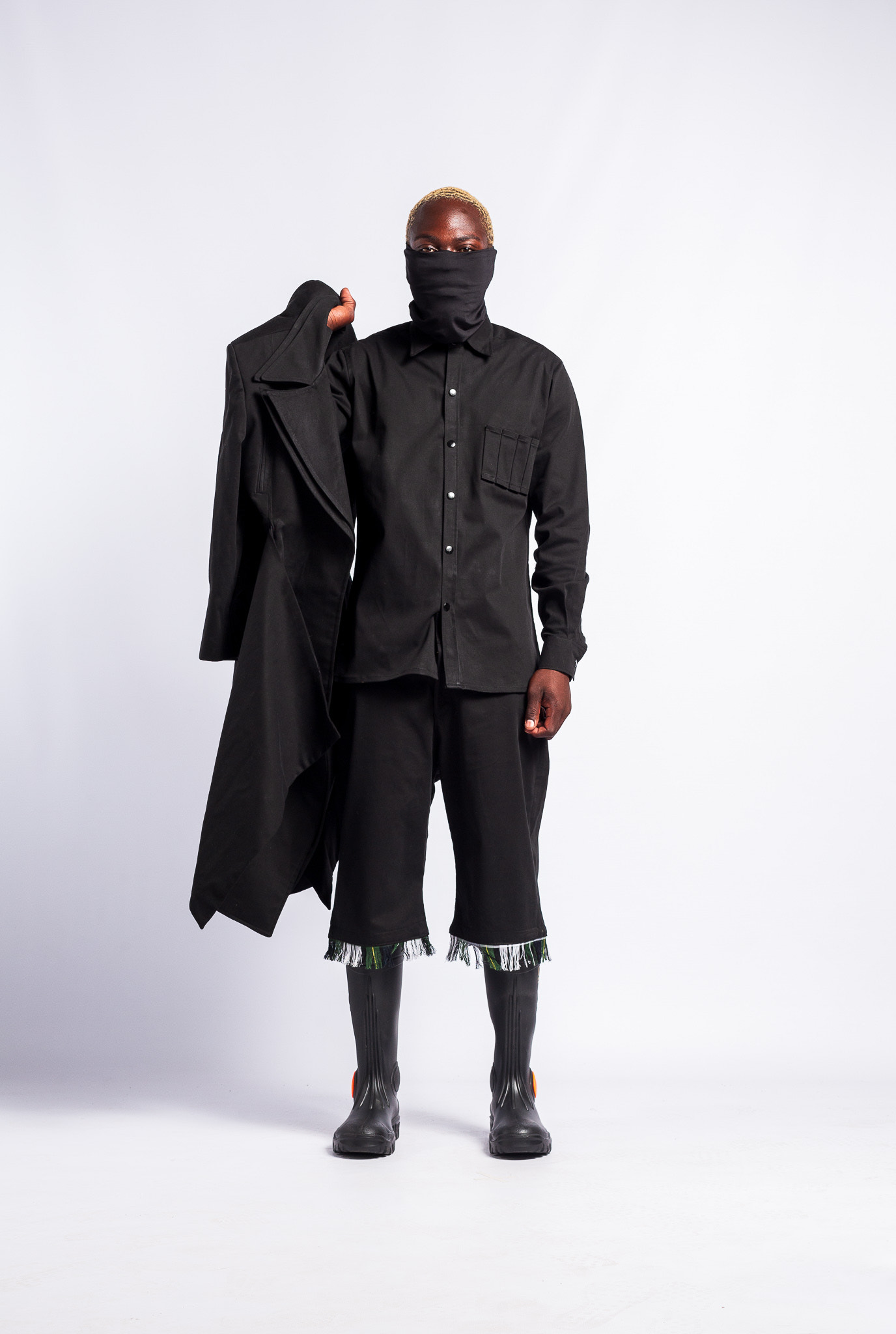 BLACK CLOUDS BUT THE MASSES COLOURBLIND SS21 - 22